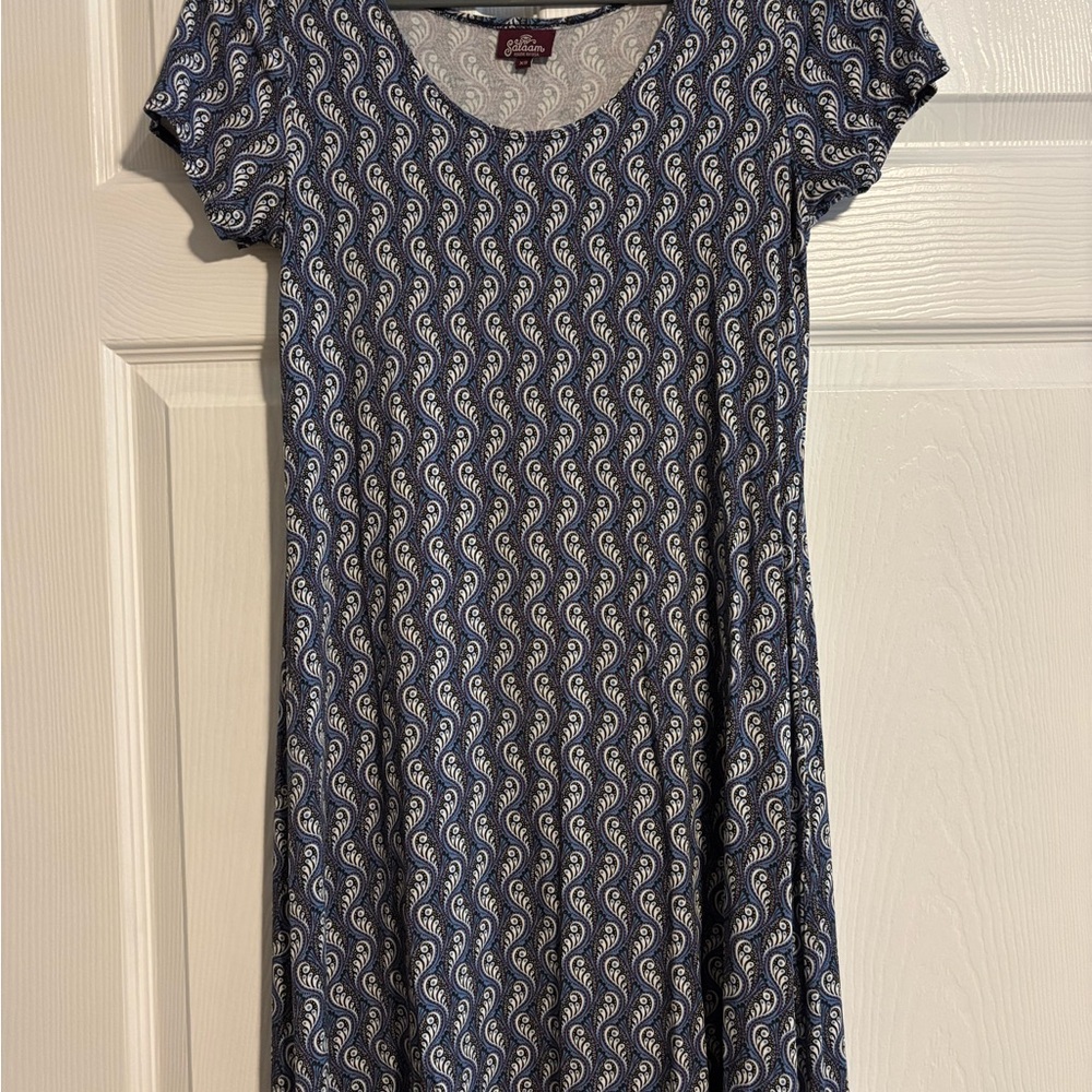 Chic Blue Paisley Mini Dress